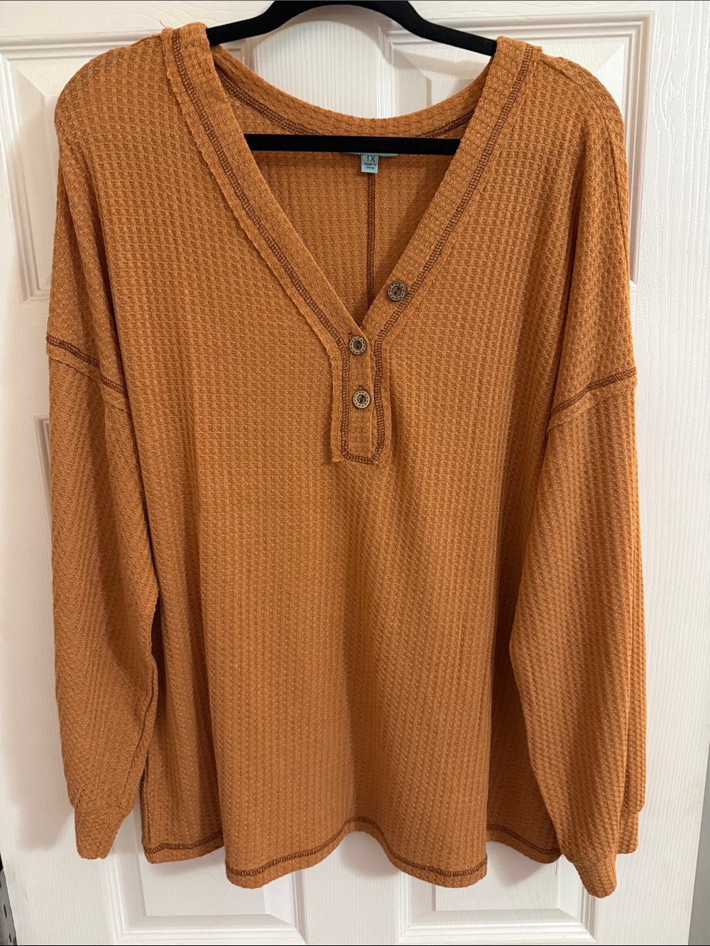 Women's Waffle-Knit Henley Tunic - Rust